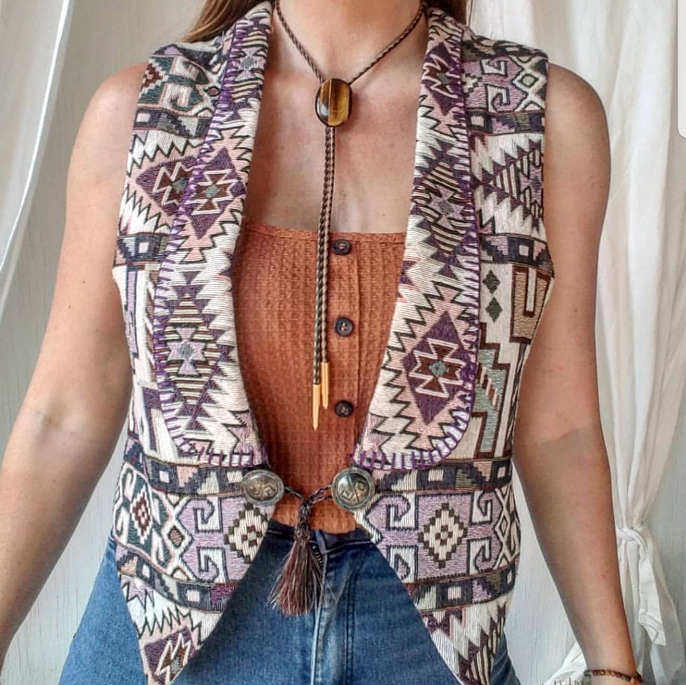 Vintage Southwestern Longhorn Vest!๐คฉ๐ - Picture 4 of 4